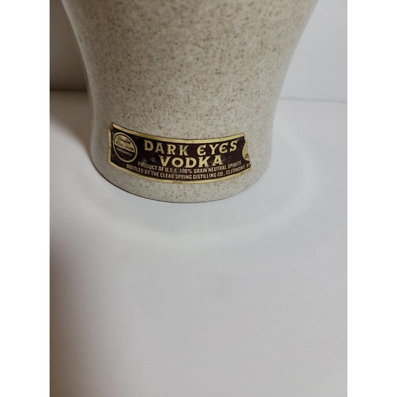 Jim Beam vintage 1978 Dark Eyes Vodka Jug Decanter - Picture 2 of 3